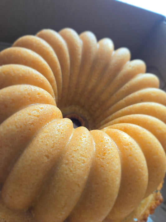 HALF CAKE (half cake)